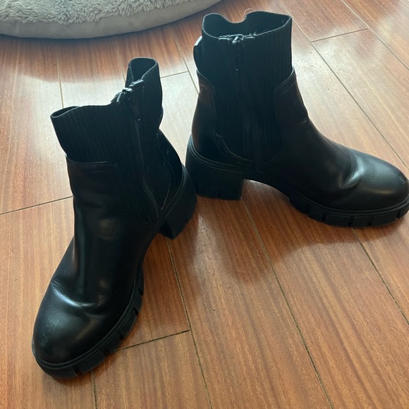 American Eagle Zip Up Boots - Picture 4 of 4